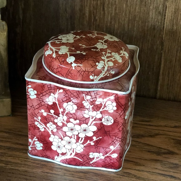 Cherry Blossom Tin Can - Picture 4 of 5